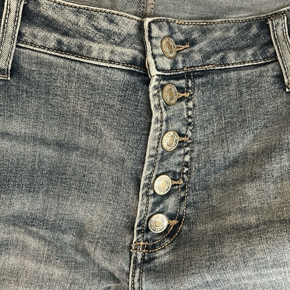 Silver Jeans Company -Women’s - Picture 2 of 5